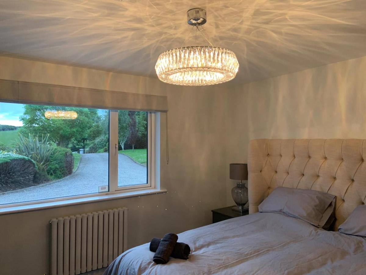 Marina Views, Kinsale, Hosted By Exquisite Homes, Sleeps 20 Casa vacanze *